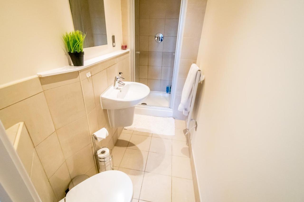 Spacious City 2 Bed, 2 Bath, Free Parking & Wifi Sheffield Ngoại thất bức ảnh