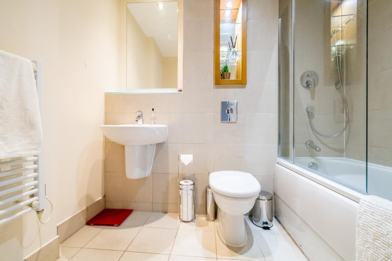 Spacious City 2 Bed, 2 Bath, Free Parking & Wifi Sheffield Ngoại thất bức ảnh